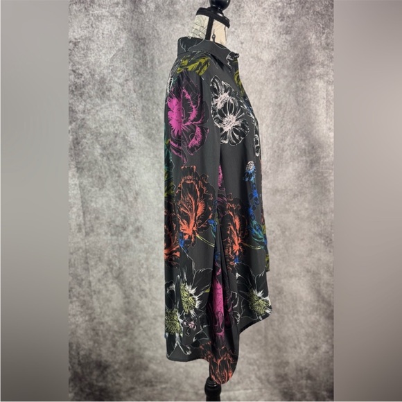 Isle by Melis Kozan Vibrant Button Down Asymmetrical Long Sleeve Top size M - Picture 4 of 11